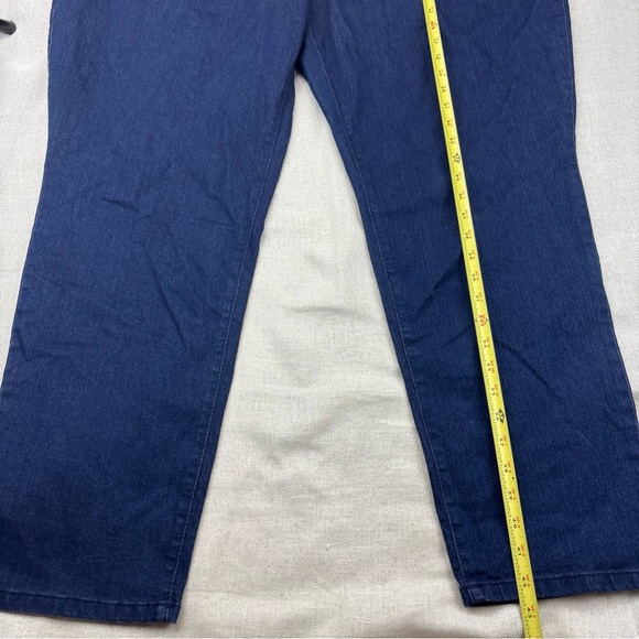 Style & Co Women’s Plus Size High-Rise Slim-Leg Jeans Size 24W - Picture 12 of 15